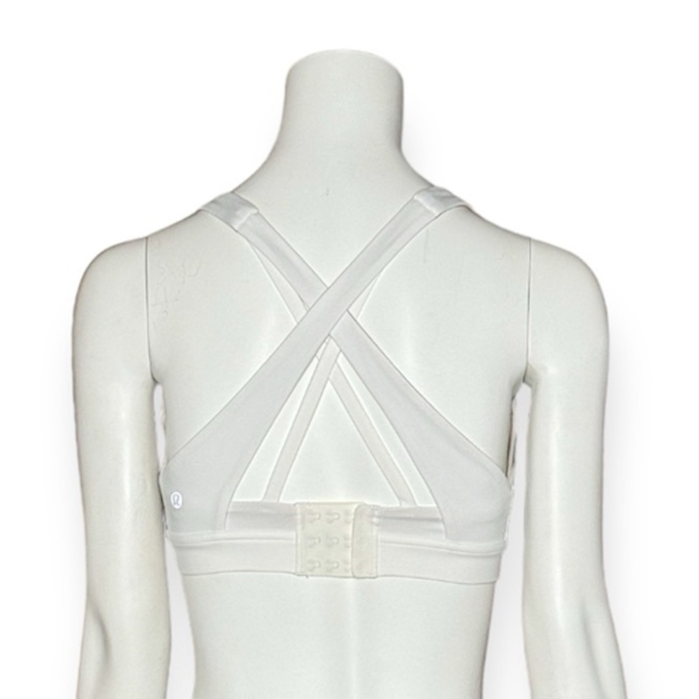 Lululemon Ta Ta Tamer 6 C/D View 3